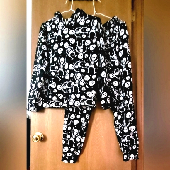 Shosho Unisex Halloween Skeleton print long sleeve hooded pajama set Medium - Picture 1 of 16